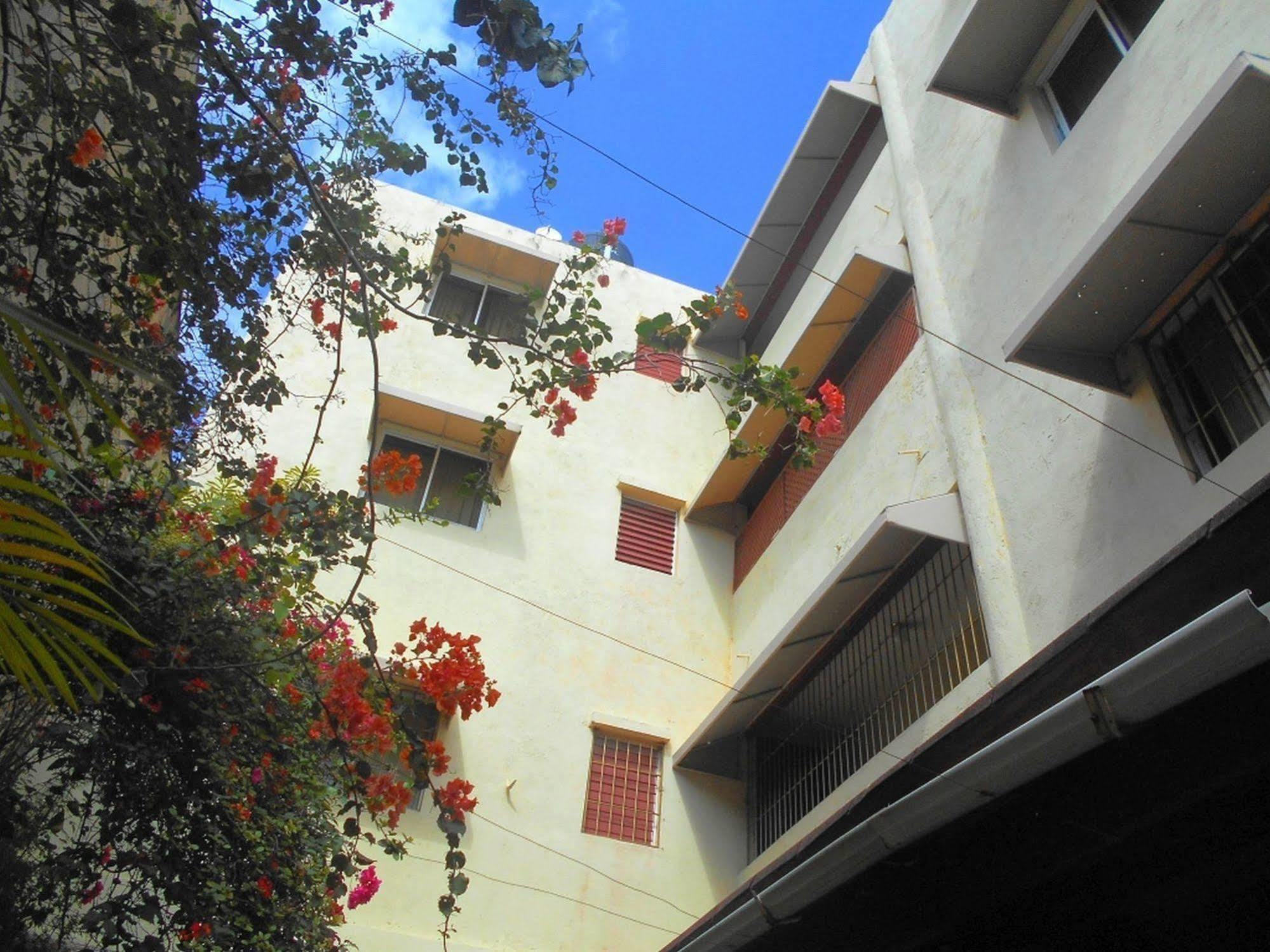 Hostal Condo-Parque Санто Доминго Екстериор снимка