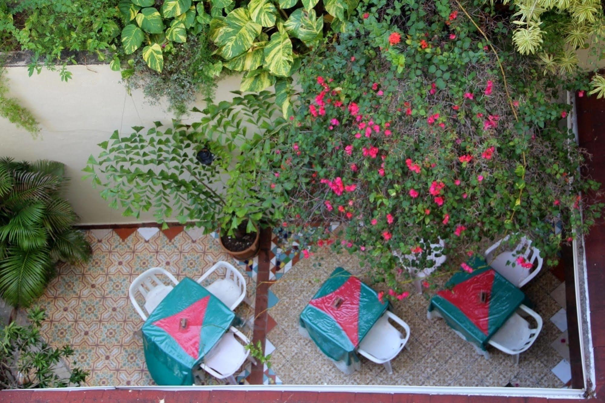 Hostal Condo-Parque Санто Доминго Екстериор снимка